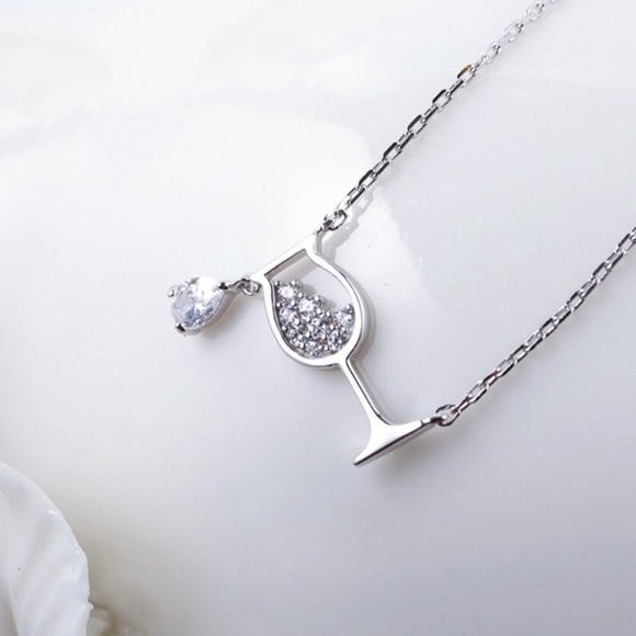 🍷 Lovely Shiny Rhinestone Leaning Dripping Wine Glass Necklace 🍷 - Picture 2 of 5